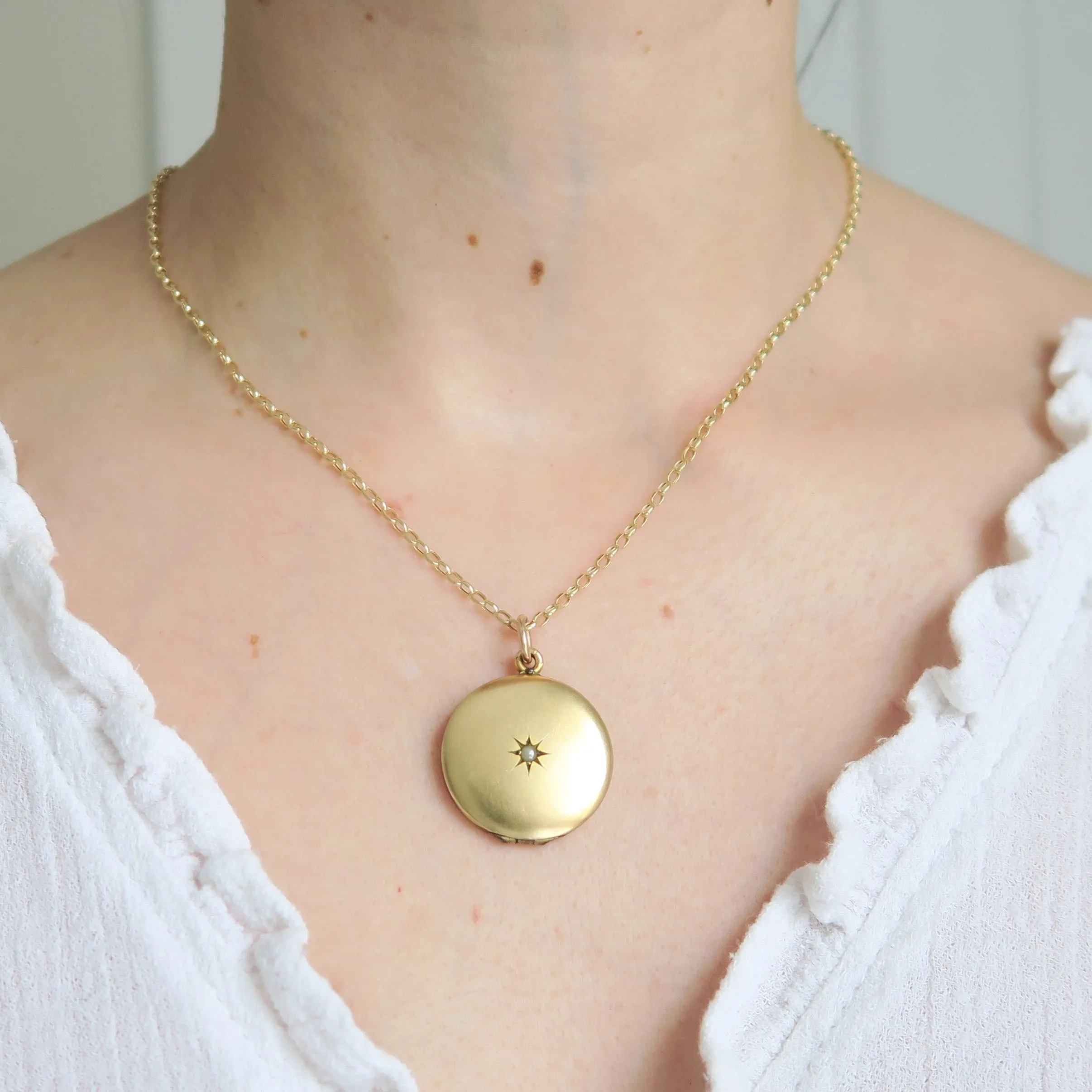 Antique Gold Plated Round Locket Pendant