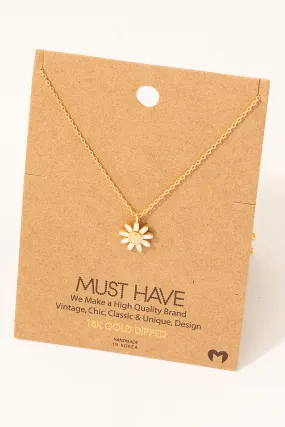 Dainty Daisy Flower Pendant Necklace in Gold