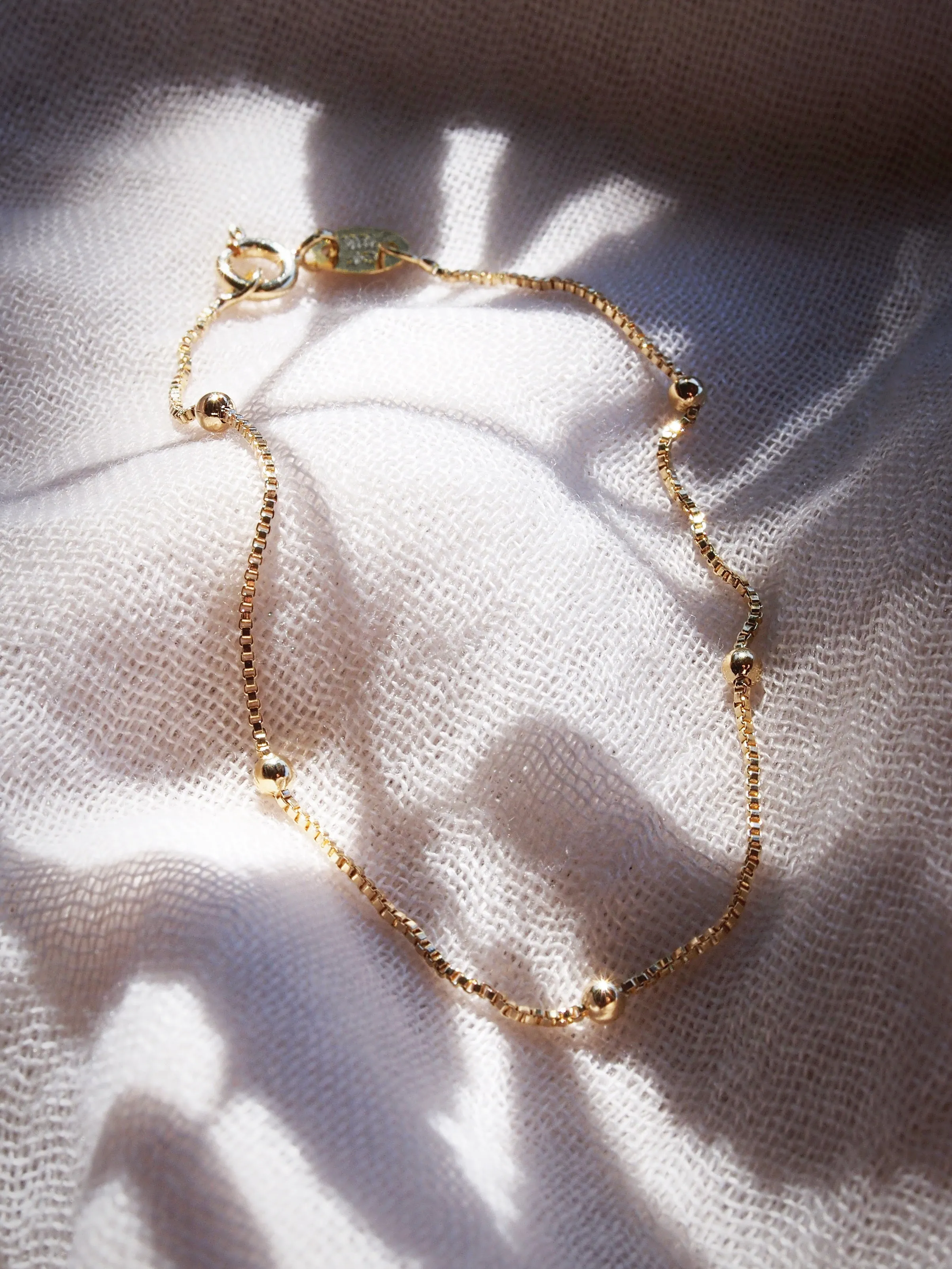 Delicate Satellite Box Chain Bracelet - Meilani