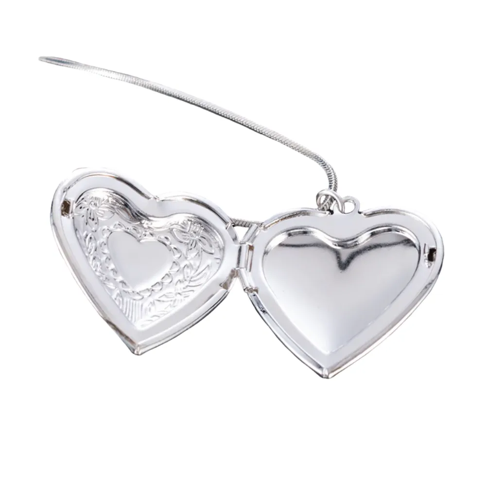 Floral Design Stamped Silver Heart Locket Necklace for Woman