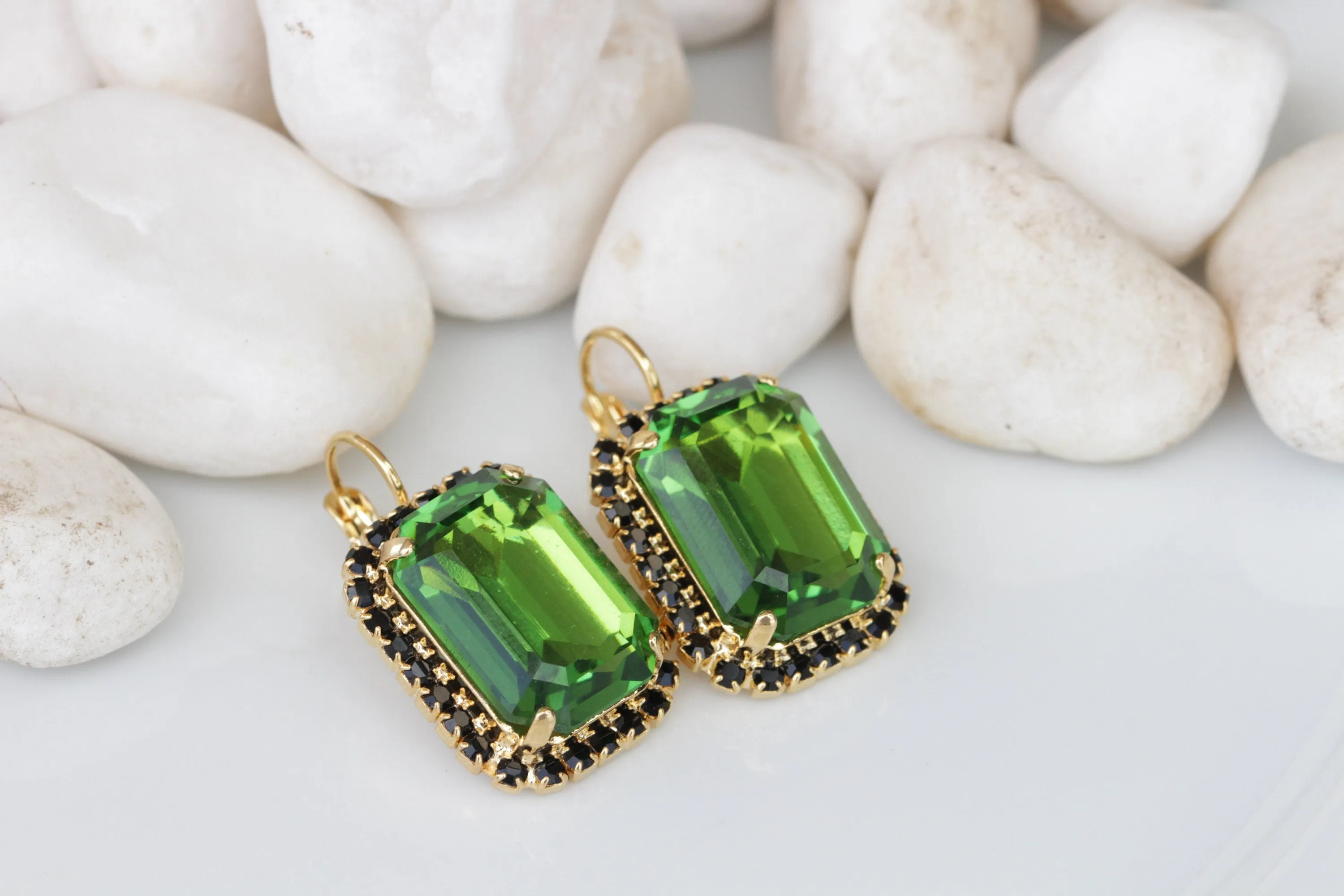 GREEN BLACK EARRINGS