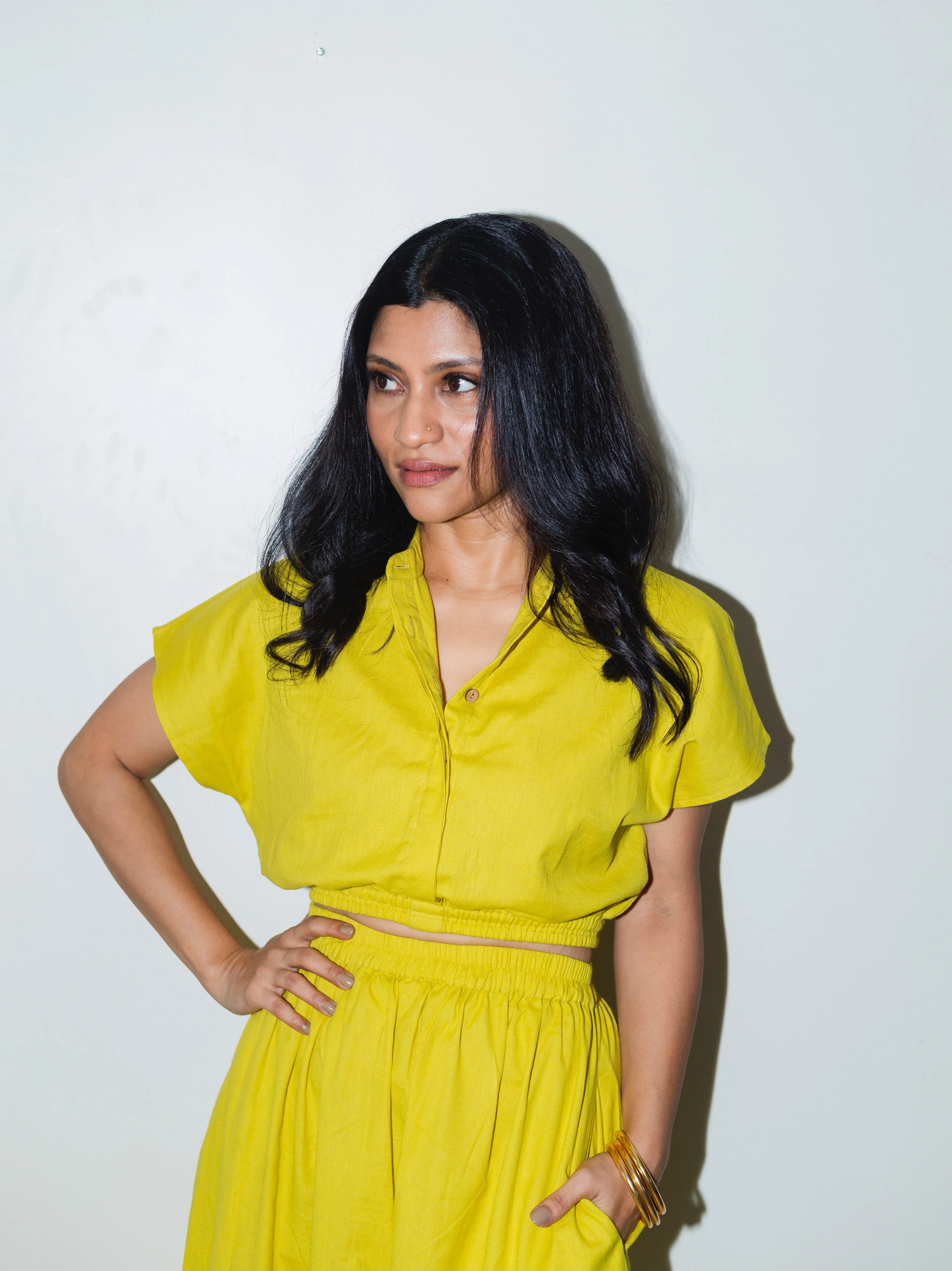 Konkona Sen in Roundabout Chimbai Bangle