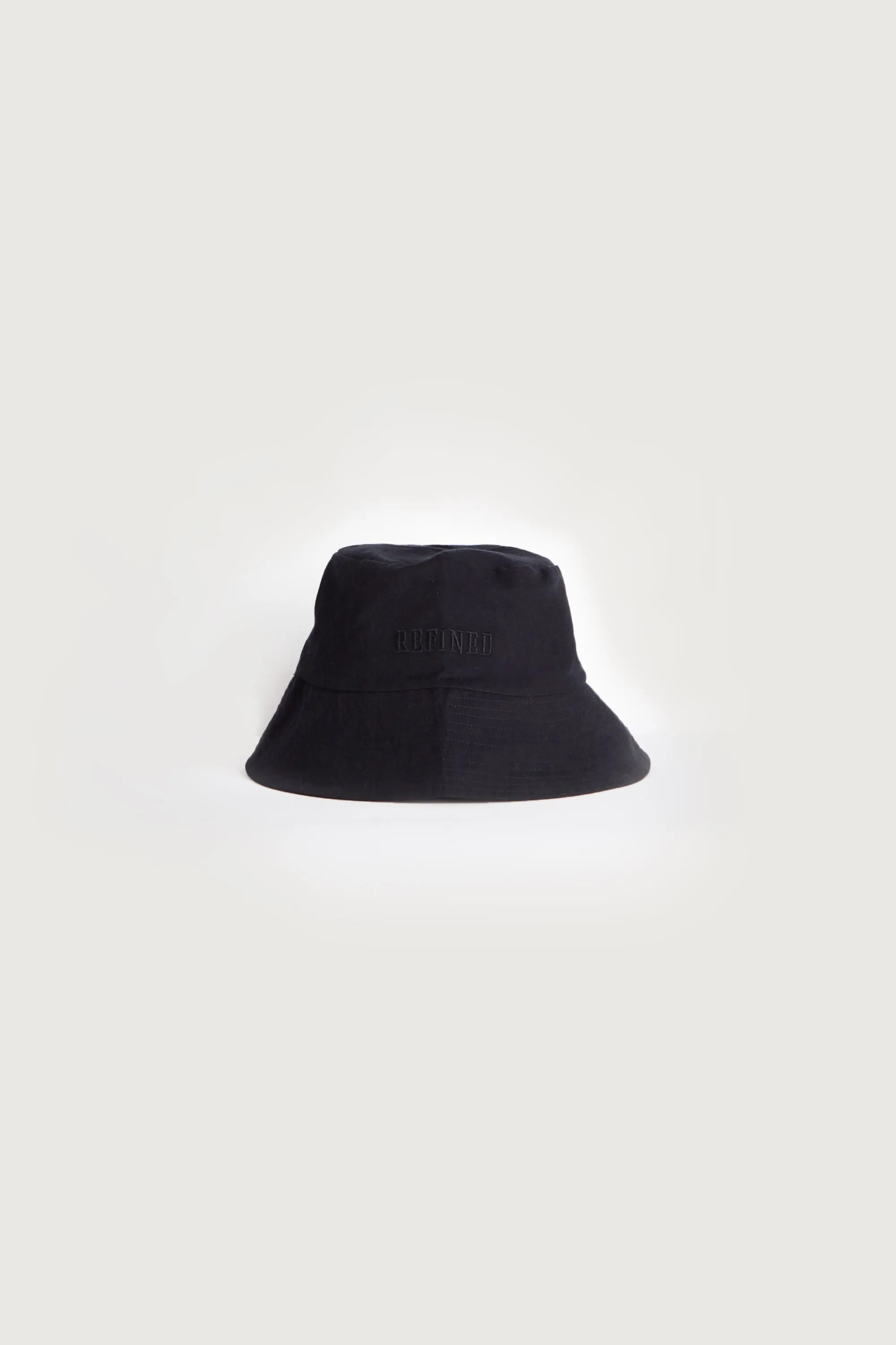 REFINED EMBROIDERED BUCKET HAT