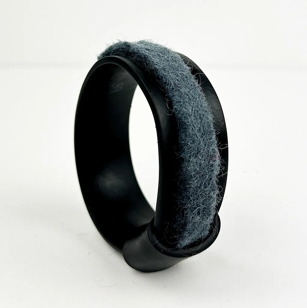 single layer rubber and felt bangle