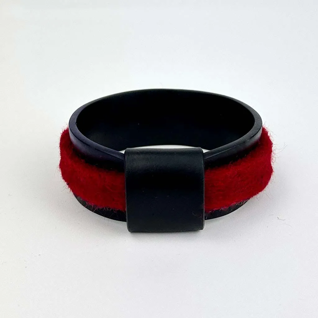 single layer rubber and felt bangle