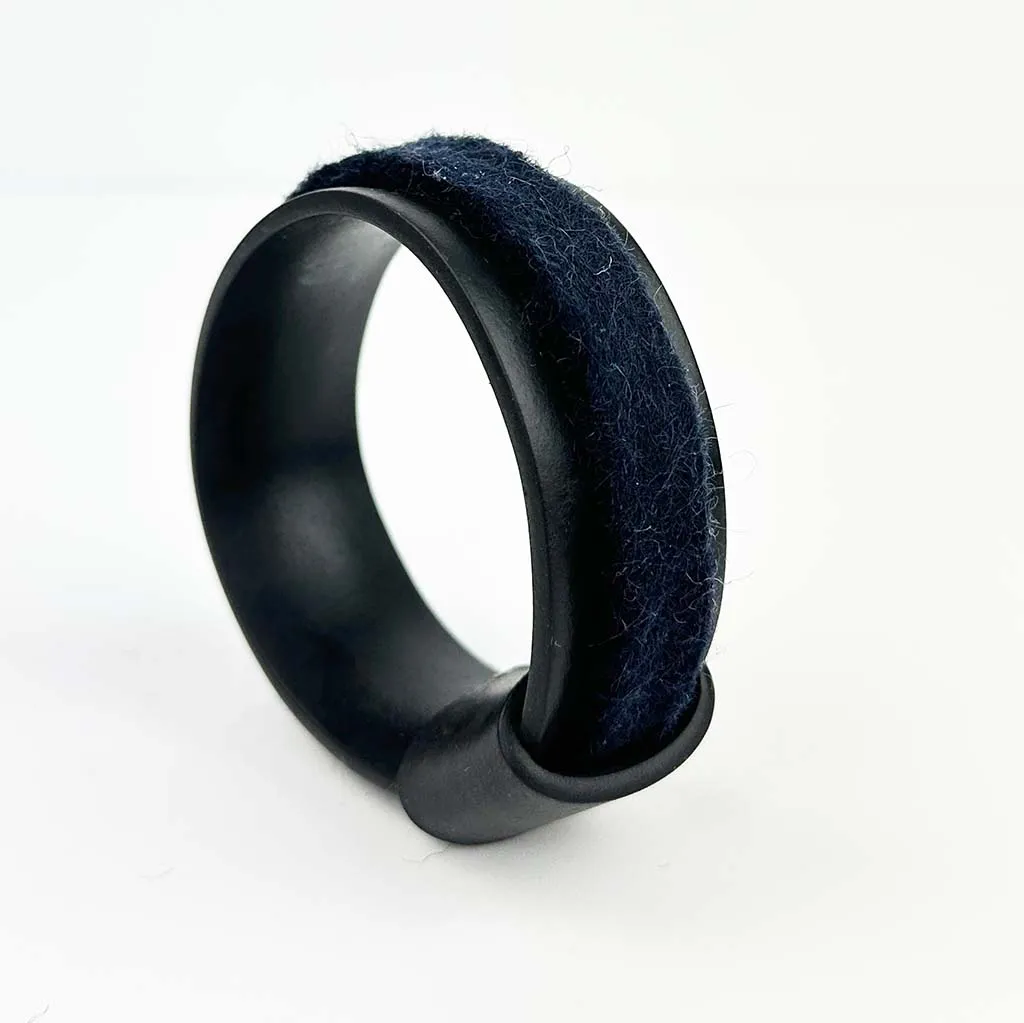 single layer rubber and felt bangle