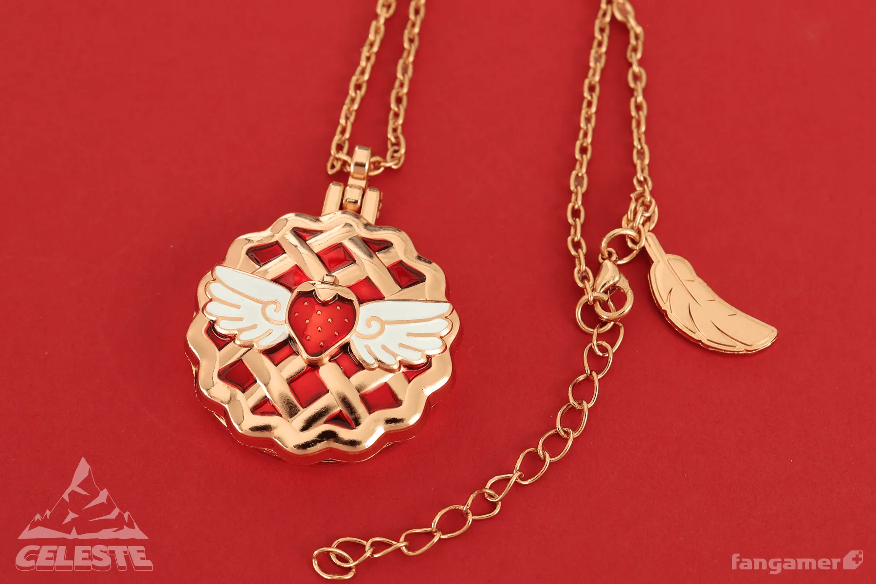 Strawberry Pie Mirror Locket