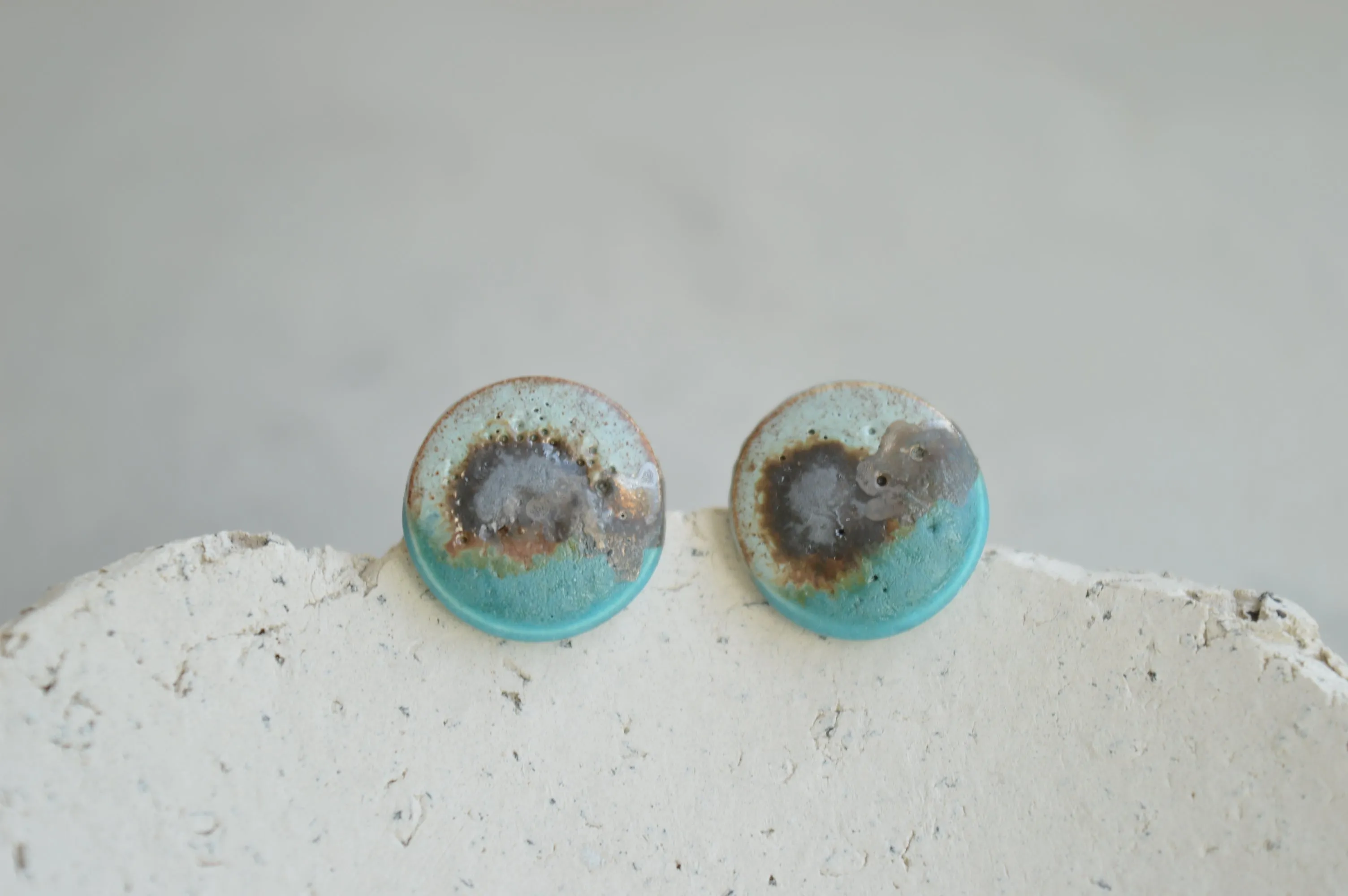 Stud earrings No. 46