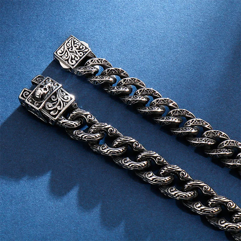 Vintage Skull Pattern Interlocking Titanium Steel Bracelet for Men